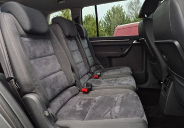 Volkswagen Touran II 2.0 TDI 170KM 2011 Volkswagen Touran 2,0 170KM Automat DSG Highline Navi Kamera PDC 2.0 Diesel, zdjęcie 8