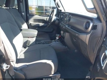 Jeep Wrangler IV 2023 Jeep Wrangler 2-Door Sport S 2023 3.6 Benzyna 285KM, zdjęcie 9