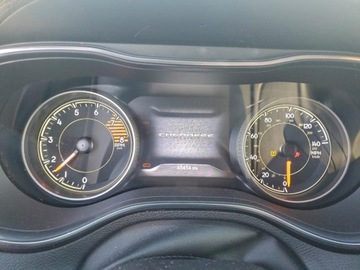 Jeep Cherokee V 2020 Jeep Cherokee Limited 2020 3.2 Benzyna 271KM, zdjęcie 9
