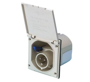 Розетка CEE 230В для прицепа-домика