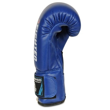Детские тренировочные боксерские перчатки для бокса.