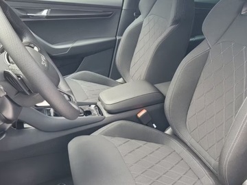 Skoda Karoq Crossover Facelifting 1.5 TSI ACT 150KM 2025 SKODA Karoq Sportline 1.5 TSI DSG Suv 150KM 2025, zdjęcie 9