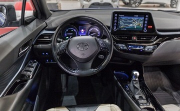 Toyota C-HR I Crossover Facelifting 2.0 Hybrid Dynamic Force 184KM 2019 Toyota C-HR 2.0 Hybrid Selection 2.0 Hybryda 184KM, zdjęcie 27