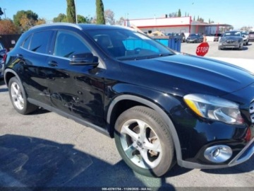 Mercedes GLA I 2018 Mercedes-Benz GLA 2018 MERCEDES-BENZ GLA 250 4MATIC 2.0 Benzyna 308KM, zdjęcie 3