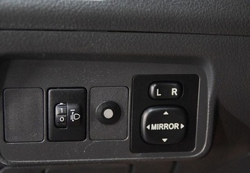 Toyota Corolla X Sedan Facelifting 1.4 D-4D 90KM 2013 Toyota Corolla Polski salon_1.4 D_90KM _ klimatyzacja _ podgrzewane fotele, zdjęcie 7