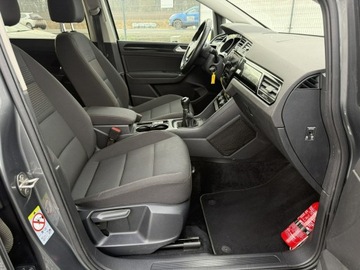 Volkswagen Touran III 1.4 TSI 150KM 2017 Volkswagen Touran 1.4 TSI 150KM, Sound, zdjęcie 15