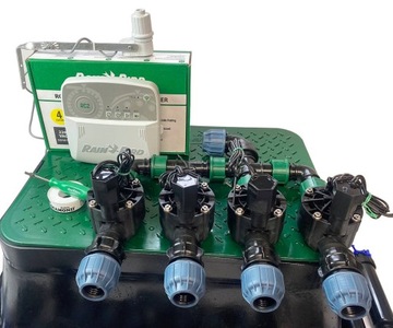 Комплект Rain Bird с 4 секциями Wi-Fi + 12 разбрызгивателями Anixol малого радиуса действия.