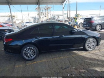 Mercedes CLA C118/X118 Coupe 2.0 250 224KM 2021 Mercedes-Benz CLA 2021r., CLA 250, 2.0L, od ubezpieczalni 2.0 Benzyna 224KM, zdjęcie 7