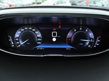 Peugeot 3008 II Crossover 1.2 PureTech 130KM 2019 Peugeot 3008 1.2 PureTech, Salon Polska, zdjęcie 10