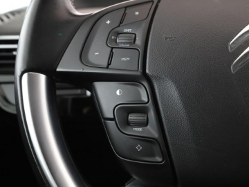 Citroen C4 Picasso II Picasso 1.2 PureTech 130KM 2016 Citroen C4 Picasso Niski przebieg Navi Hak, zdjęcie 29