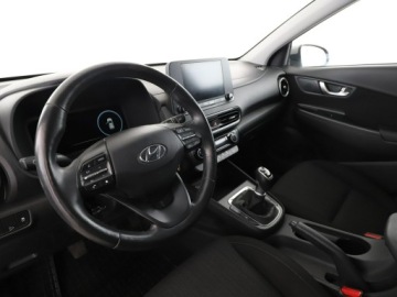 Hyundai Kona I Crossover Facelifting 1.0 T-GDI 120KM 2021 Hyundai Kona klima auto kamera i czujniki, zdjęcie 13