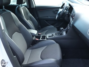 Seat Leon III ST Facelifting 1.5 EcoTSI 150KM 2018 Seat Leon 1.5 TSI, Skóra, Navi, Klima, zdjęcie 8