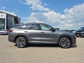 Skoda Kodiaq II SUV 2.0 TDI SCR 193KM 2026 Skoda Kodiaq SPORTLINE 2.0 TDI 4x4 DSG z placu 193, zdjęcie 3