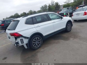 Volkswagen Tiguan II 2020 Volkswagen Tiguan 2020r., 4x4, 2.0L 2.0 Benzyna 184KM, zdjęcie 2