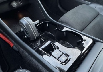 Volvo XC40 2021 Volvo XC 40 2,0 B4 197ps Hybr Multi Led Virtual Tacho Blis Skora Reling Se, zdjęcie 28