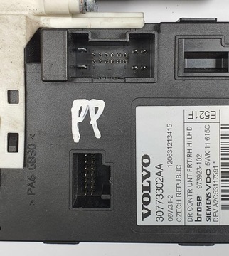 MOTOREK MODUL OKNO PRAVÝ PŘEDNÍ VOLVO C70 II 30784104 30773302AA