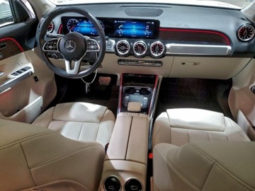 Mercedes GLB 2023 Mercedes-Benz GLB 250 4Matic 2023 2.0 Benzyna 221KM, zdjęcie 8