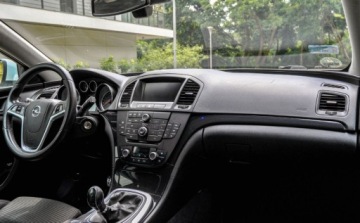 Opel Insignia I Sports Tourer 2.0 CDTI ECOTEC 160KM 2010 Opel Insignia 2,0CDTI (160KM) Bezwypadkowy 2.0 Diesel 160KM, zdjęcie 9
