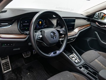 Skoda Octavia IV Scout 2.0 TDI 150KM 2022 SKODA Octavia 2.0 TDI 4x4 Scout DSG Combi 150KM 2022, zdjęcie 7