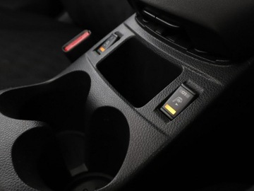 Nissan Qashqai II Crossover 1.6 DIG-T 163KM 2017 Nissan Qashqai Navi Kamera cofania Klimatyzacja, zdjęcie 26