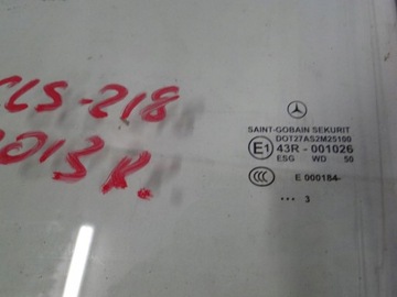 MERCEDES CLS 218 SKLO (OKNO) W DVEŘE LEVÉ 2013 ROK
