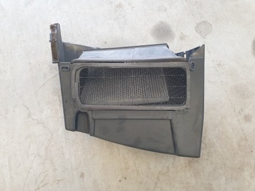 CHRYSLER 300C II WLOT POWIETRZA Z PODSZYBIA DOLOT