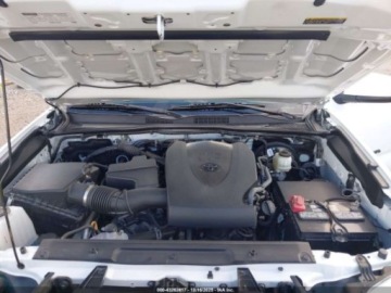 Toyota Tacoma II 2023 Toyota Tacoma SR5 V6 2023 3.5l 3.5 Benzyna 278KM, zdjęcie 9