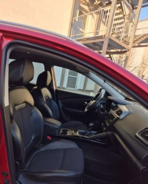 Renault Kadjar Crossover 1.2 Energy TCe 130KM 2016 Renault Kadjar 1.2 130km NAVI Grzane Fotele nowy rozrzad 1.2 Benzyna 130KM, zdjęcie 8