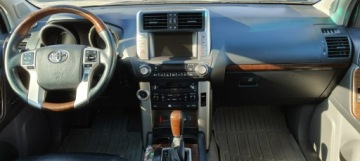 Toyota Land Cruiser VI MPV 3.0 D-4D 190KM 2010 Toyota Land Cruiser Samochód wyprawowy, pełna, zdjęcie 7