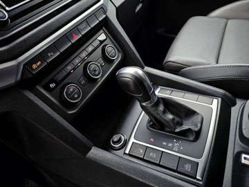 Volkswagen Amarok I Pick Up Double Cab Facelifting 3.0 TDI 224KM 2018 Volkswagen Amarok ___HIGHLINE 3.0TDi V6 224KM 4 Motion___ Unikatowy Egzemp, zdjęcie 13