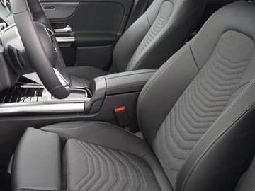 Mercedes GLA II Off-roader Facelifting 2.0 220 190KM 2025 GLA 220 4-Matic Progressive 2.0 (190KM) 2025, zdjęcie 4