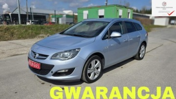 Opel Astra J Sports Tourer Facelifting 1.4 Turbo ECOTEC 140KM 2015 Opel Astra Duża Navi Podgrzewana Kierownica