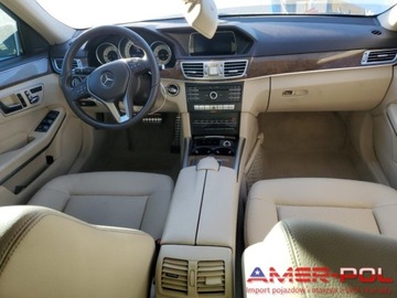 Mercedes Klasa E W213 2016 Mercedes-Benz Klasa E _E 350_3.5 L_V6_RWD_2016 3.5 Benzyna 302KM, zdjęcie 6