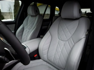 BMW X5 G05 SUV Facelifting 3.0 30d 298KM 2025 BMW X5 xDrive30d Dostępne od ręki!, zdjęcie 18