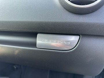 Audi A3 8P Hatchback 3d 3.2 VR6 250KM 2005 Audi A3 3-drzwiowe A3 3.2 VR6 DSG Quattro, zdjęcie 25