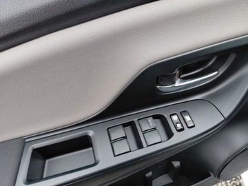 Toyota Yaris III 2016 Toyota Yaris Hybryda Automat Klimatronik Kamera Sensor 1.5 Hybryda 73KM, zdjęcie 10