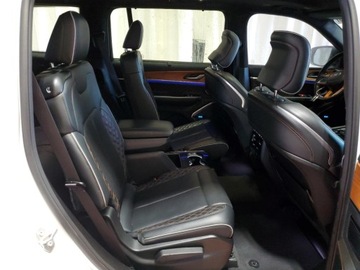 Jeep Grand Cherokee IV 2022 Jeep Grand Cherokee L Summit 2022 5.7l 5.7 Benzyna 357KM, zdjęcie 11