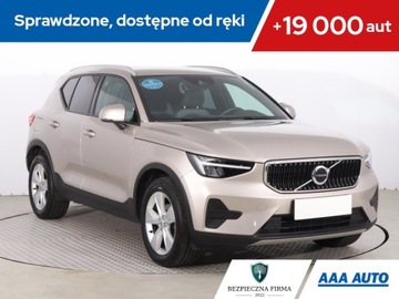 Volvo XC40 Crossover Facelifting 1.5 T2 129KM 2023 Volvo XC40 T2, Salon Polska, Serwis ASO, Automat