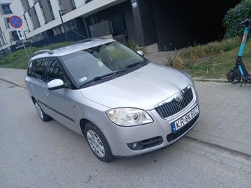 Skoda Fabia II 2008 SKODA FABIA KOMBI 1,4 TDI, zdjęcie 4