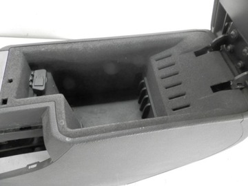 PEUGEOT 407 ЦЕНТРАЛЬНАЯ КОНСОЛЬ 04-08 4D Ph1