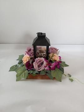 ВАЗА И МОГИЛА ЦЕНТРАЛЬНЫЙ СВЕТ ФОНАРЬ КОМПОЗИЦИЯ