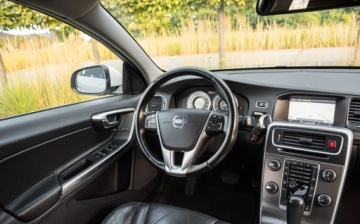 Volvo V60 I Kombi 2.0 D3 163KM 2012 Volvo V60 2.0d3 163KM Xenon Skora Navi Automat Serwis Gwarancjia 2.0, zdjęcie 18