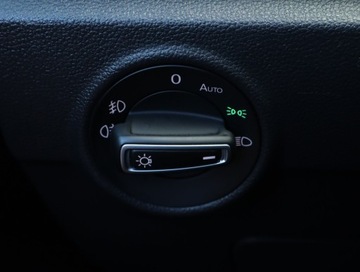 Volkswagen T-Roc I SUV 1.5 TSI ACT 150KM 2018 VW T-Roc 1.5 TSI, Salon Polska, Skóra, Navi, zdjęcie 22