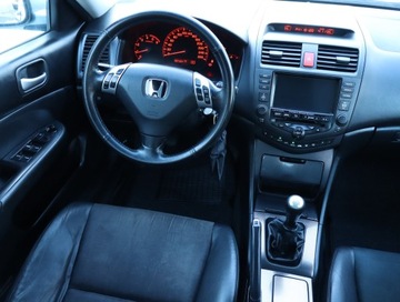 Honda Accord VII Sedan 2.2 i-CTDi 140KM 2004 Honda Accord 2.2 i-CTDi, Tempomat,ALU, zdjęcie 6