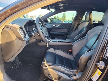 Volvo S60 III 2024 Volvo S60 Plus 2024 2.0 Benzyna 247KM, zdjęcie 7