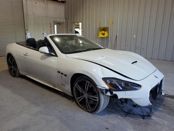 Maserati GranTurismo 2015 Maserati GranTurismo S 2015 4.7l 4.7 Benzyna 454KM, zdjęcie 4