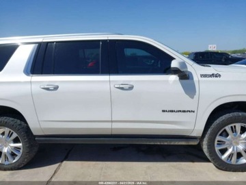Chevrolet Suburban GMT900 2021 Chevrolet Suburban High Country 2021 6.2l 6.2 Benzyna 420KM, zdjęcie 6