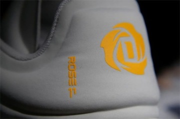 ADIDAS БАСКЕТБОЛ D РОУЗ