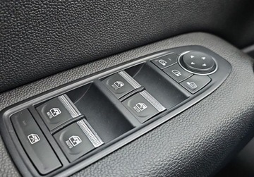 Renault Captur I Crossover Facelifting 1.3 TCe 130 FAP 130KM 2019 Renault Captur PL Salon Dealer Renault Grupa Adamowscy 1.3 Benzyna 130KM, zdjęcie 17