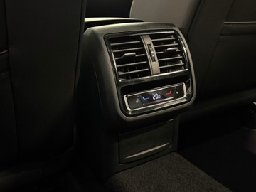 Volkswagen Arteon Fastback Facelifting 2.0 TSI 190KM 2023 Volkswagen Arteon Volkswagen Arteon, zdjęcie 23